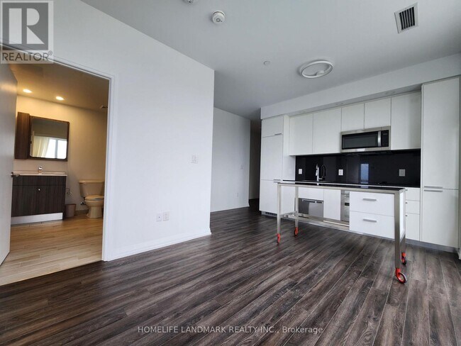 Building Photo - 75 Canterbury Pl