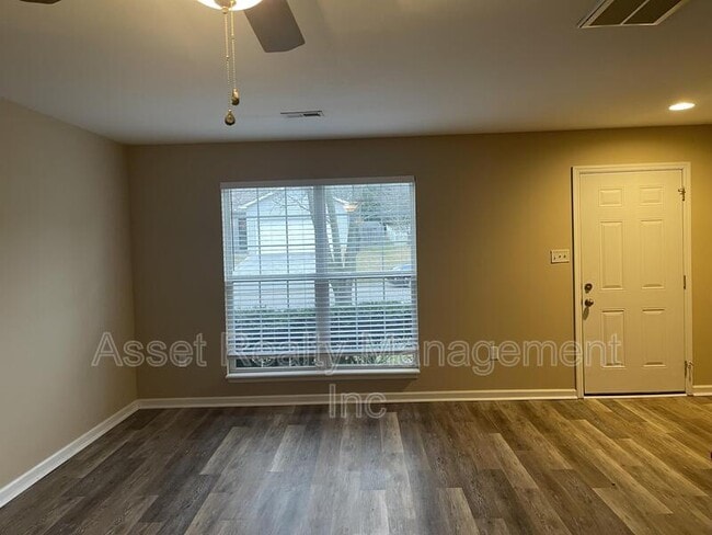 Building Photo - 6418 Granite Hill Ln