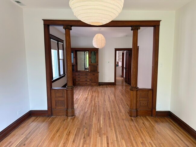 Foto del edificio - 2528 W Cortez St