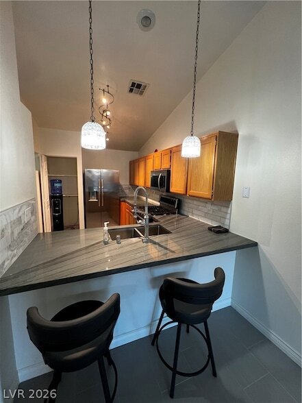 Foto del edificio - 9716 Templemore Ave