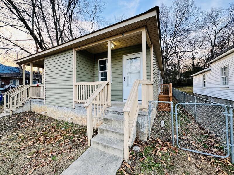 Foto principal - 4619 Kirkland Ave