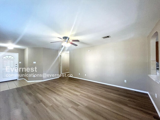 Building Photo - 1107 Deerhound Pl