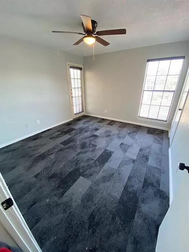 Foto principal - 9520 Royal Ln