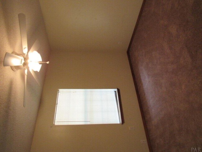 Building Photo - 10113 Peppertree Ct