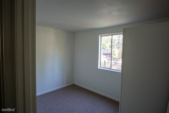 Building Photo - 3 br, 2 bath House - 19305 Carrick Avenue