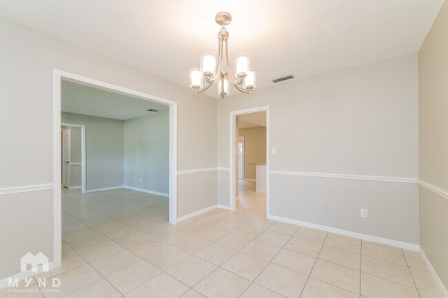 Building Photo - 1519 Stormway Ct