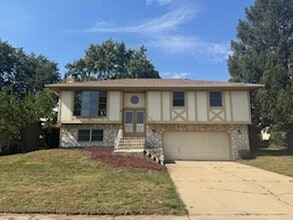 Building Photo - 505 Sean Dr