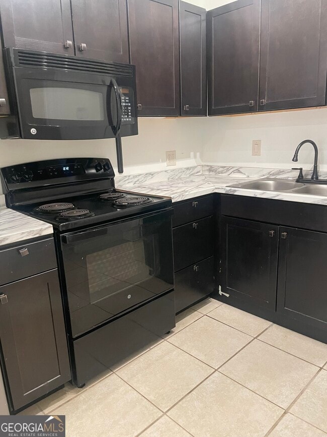 Foto del edificio - 4071 Beaver Oaks Dr