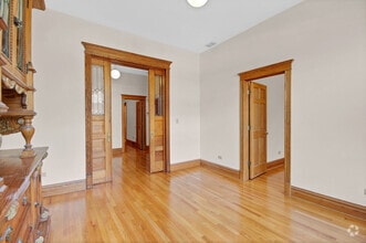 Building Photo - 1238 N Noble St