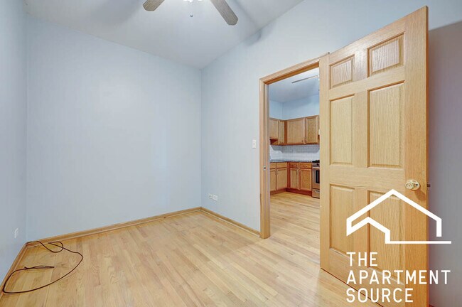 Foto del edificio - 1020 N Hermitage Ave