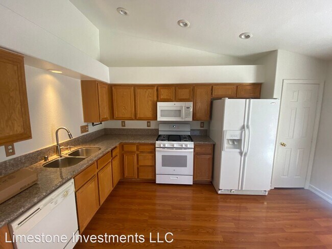 Foto del edificio - 3 br, 2 bath House - 9324 Mountain Cliffs ...