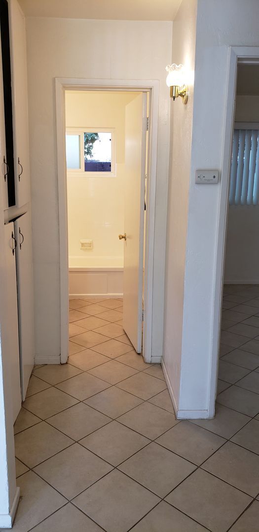 Building Photo - La Mesa 2BR with Small Private Yard