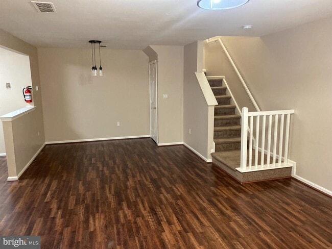 Building Photo - 2507 Saxony Dr