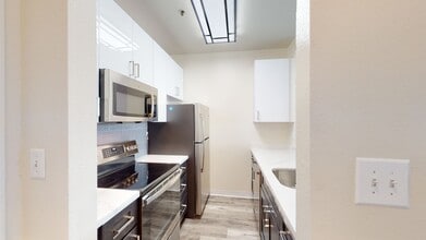 Interior Photo - 2000 Post