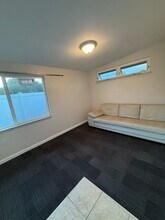 Building Photo - 1541 Hooli Cir