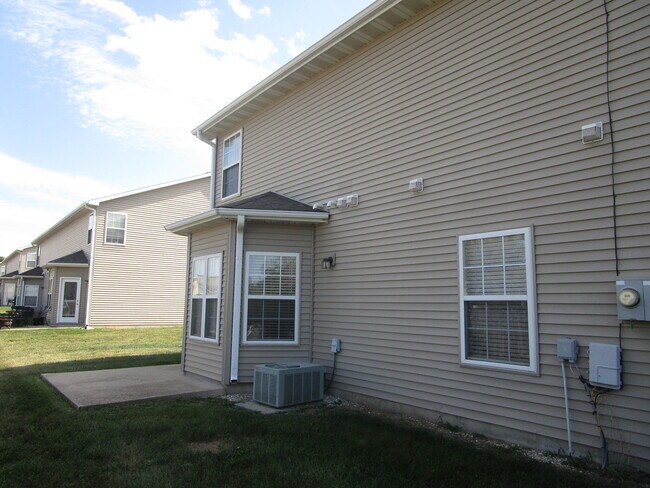 Building Photo - 3242 Wind River Cir