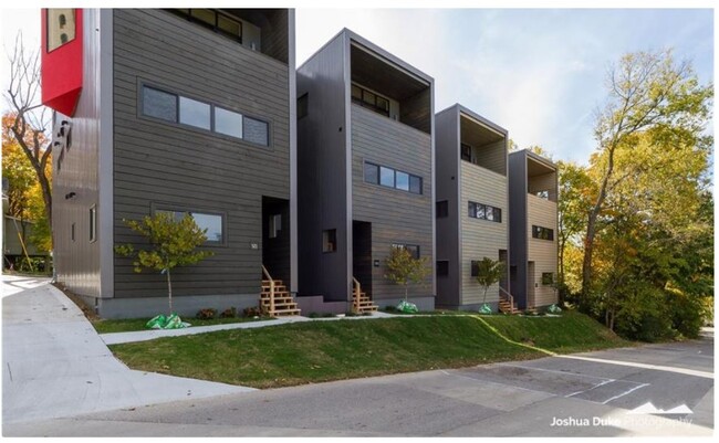Foto del edificio - 535 W Meadow St