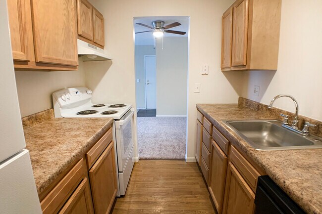 Foto del edificio - Crown Crossing Apartments