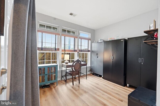 Foto del edificio - 15058 Danehurst Cir