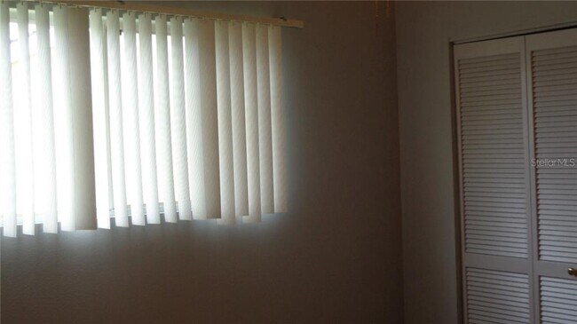 Building Photo - 940 Lake Destiny Rd