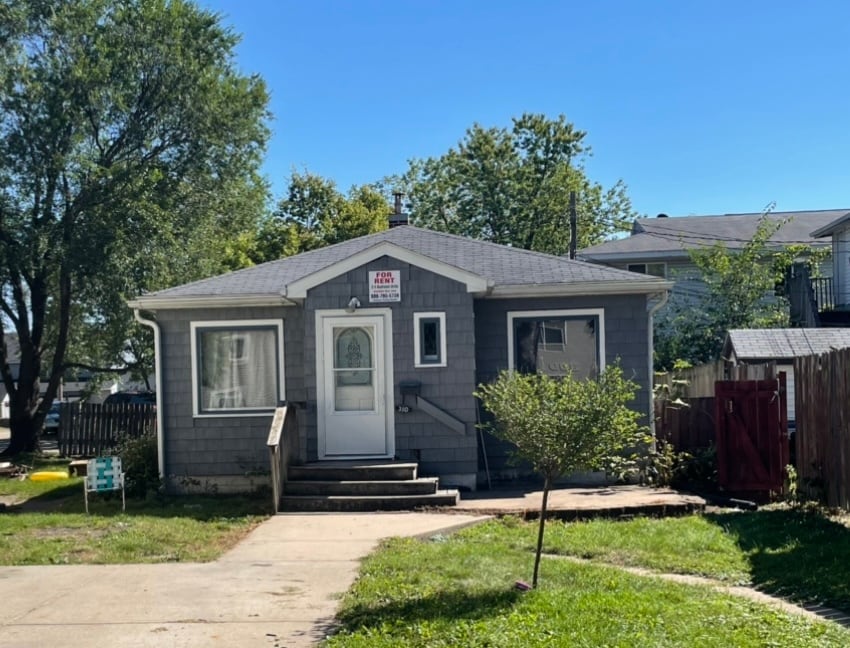 Primary Photo - 310 9th St N