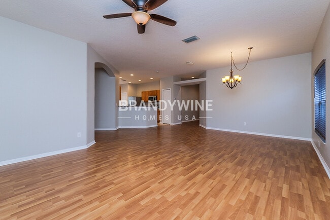 Foto del edificio - 747 Star Pointe Dr