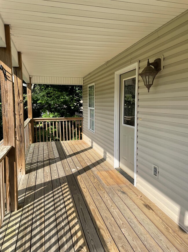 Photo - 1906 Highland Rd House