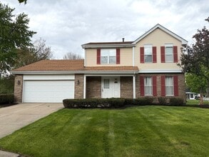 Building Photo - 1724 Hall Pl