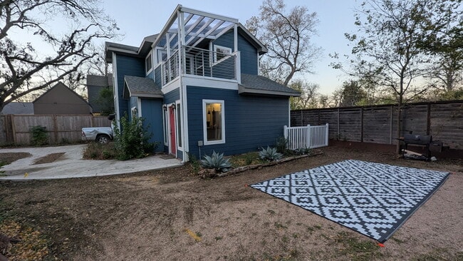 Foto del edificio - 4608 Gonzales St