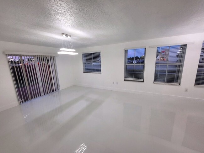 Building Photo - 19340 SW 103rd Ct