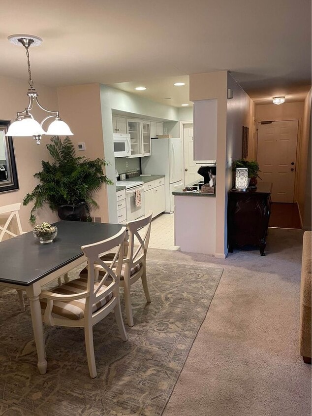 10195 Ashbrooke Ct Unit C, Oakton, VA 22124 Condo for Rent in Oakton