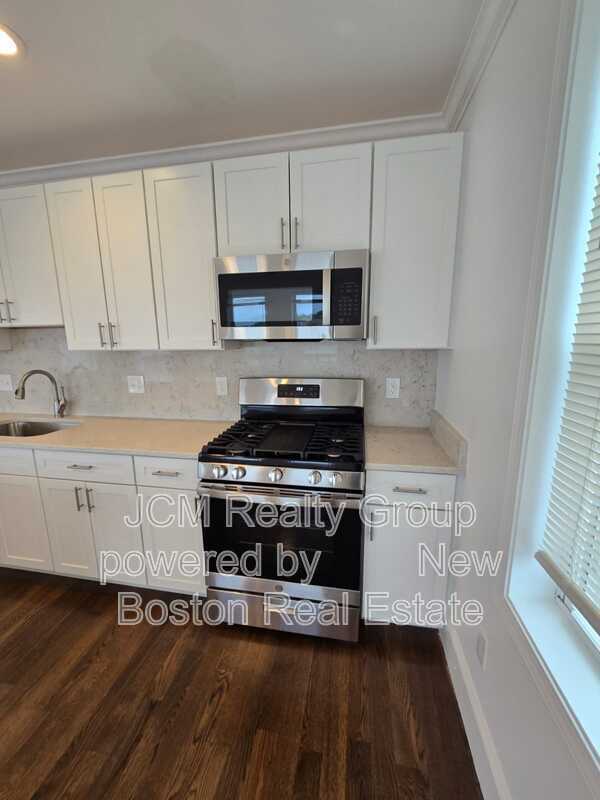 Photo - 375 Crescent Avenue