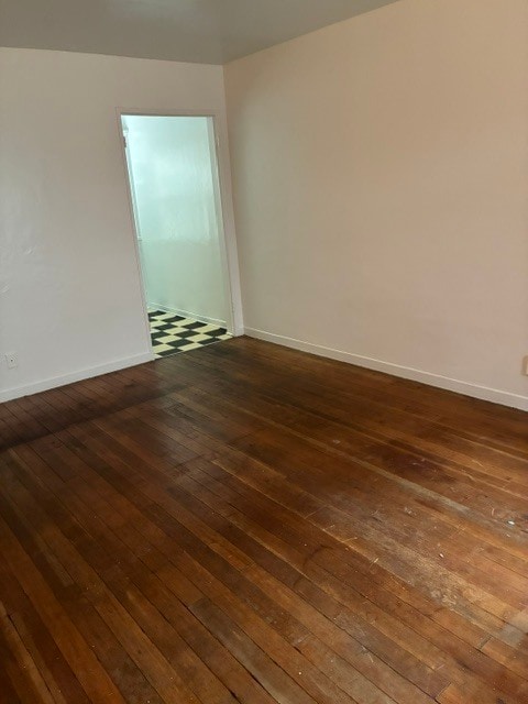 Foto del edificio - 303 S Doheny Dr
