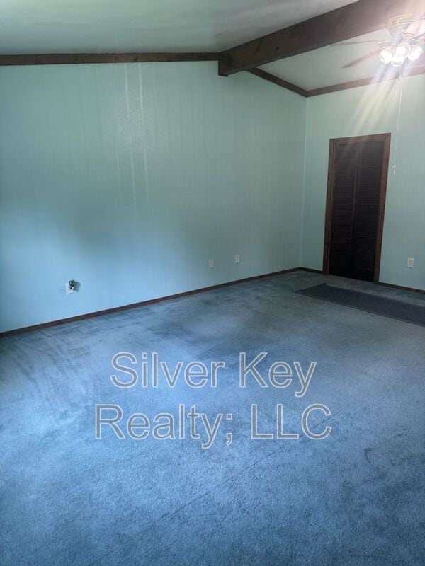 Building Photo - 535 Rose Dr