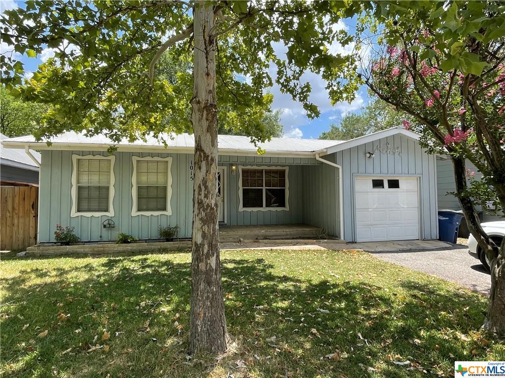 1015 N Union Ave, New Braunfels, TX 78130 House for Rent in New