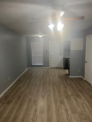 Building Photo - 4533 Parkwood Dr