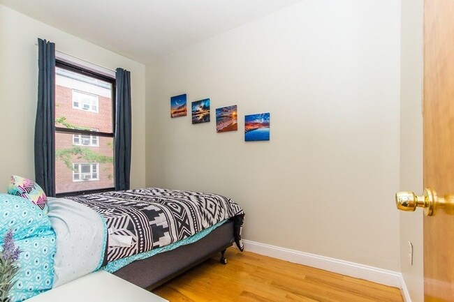 Foto del edificio - 106 Tyler St