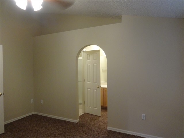 Building Photo - 2054 Majestic Pine Court NE