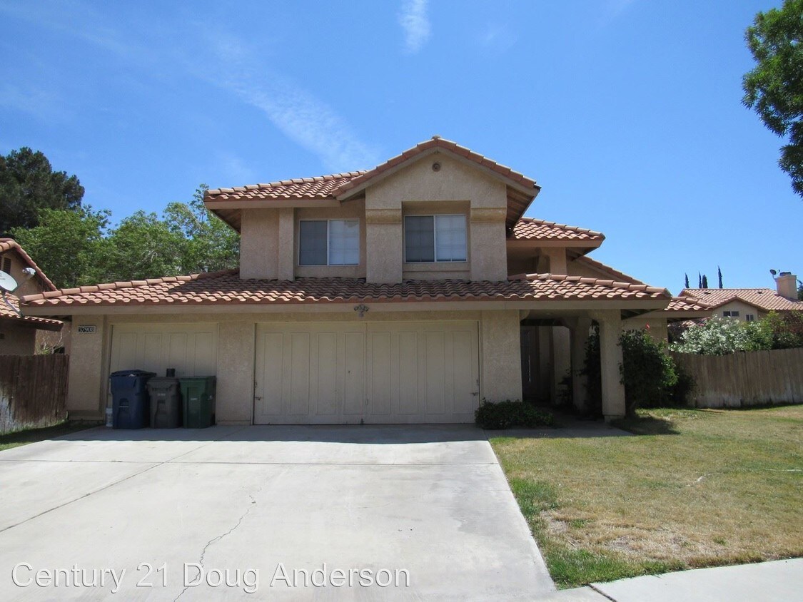 Primary Photo - 4 br, 2.5 bath House - ***37908 WESLEY COURT