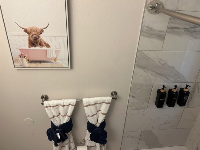 Building Photo - 4241 2nd St NE