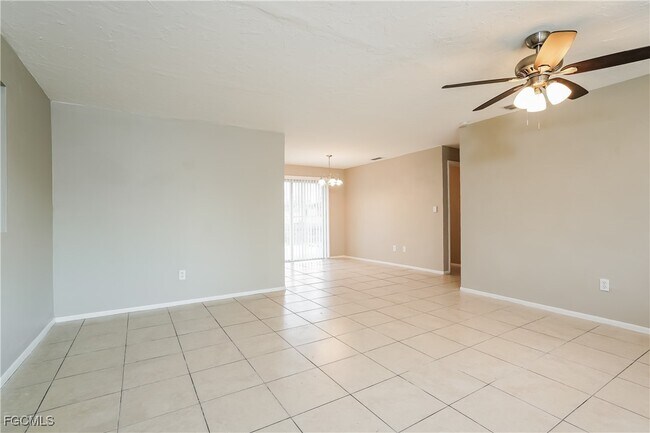 Foto del edificio - 19 Kingsman Cir