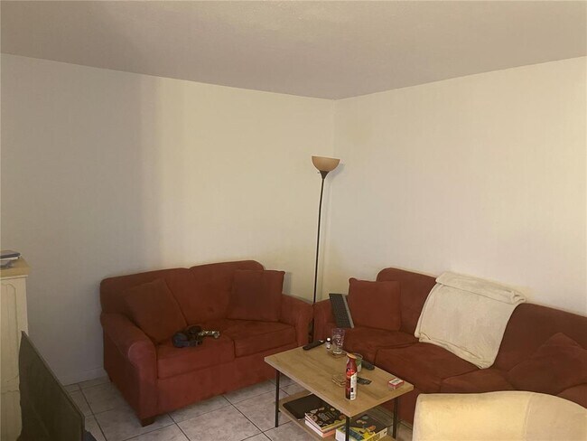 Foto del edificio - 4132 NW 88th Ave