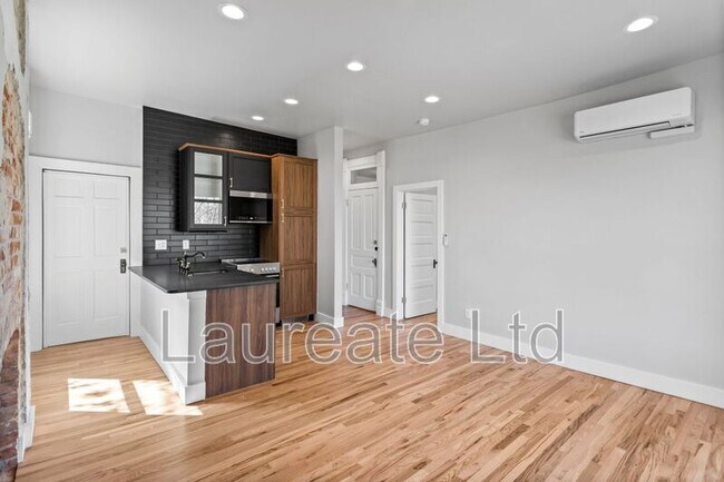 Foto del edificio - 2224 E 14th Ave