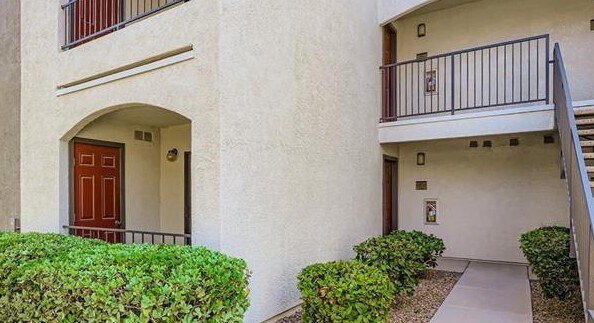 Foto del edificio - 950 Seven Hills Dr