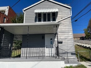 Building Photo - 4 Copperfield Ave
