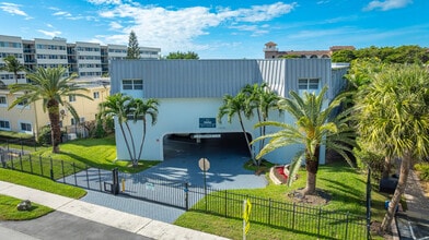 Building Photo - 961 S Ocean Dr