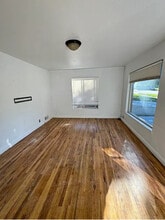 Building Photo - 1331 Zenith Ave