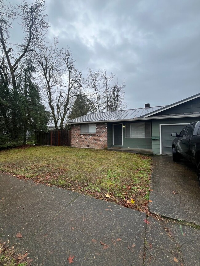 Building Photo - Sweet Gum Duplex