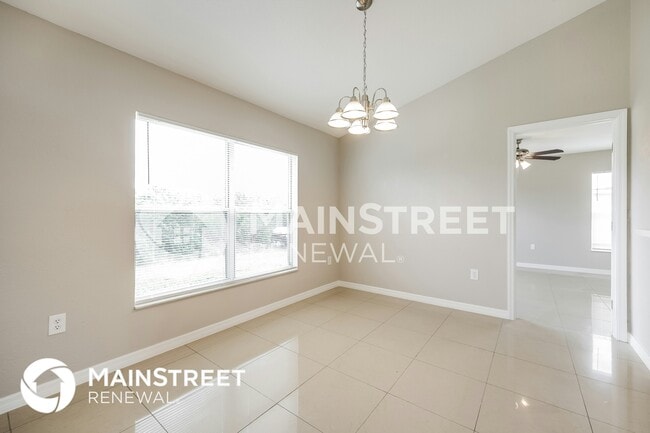 Building Photo - 404 Willowbrook Dr