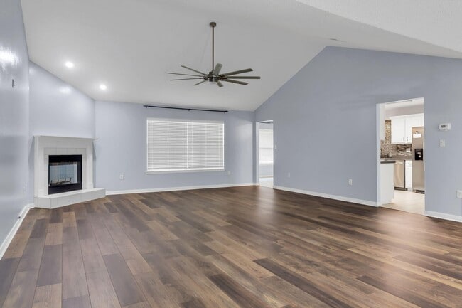 Building Photo - 539 Tikell Dr